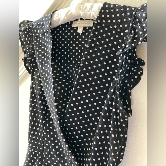 Monteau Los Angeles Surplice Neckline Faux Wrap Top Size Small (Junior’s) - Picture 3 of 11